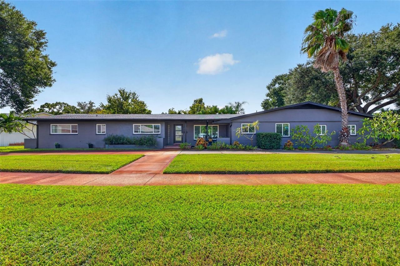 628 64th Street N, Saint Petersburg, FL 33710 Photo