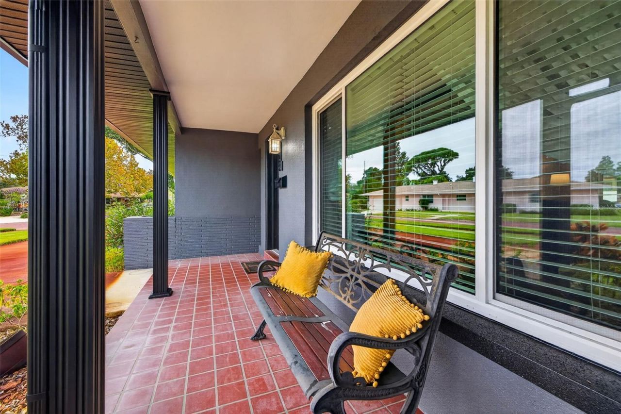 628 64th Street N, Saint Petersburg, FL 33710 Photo