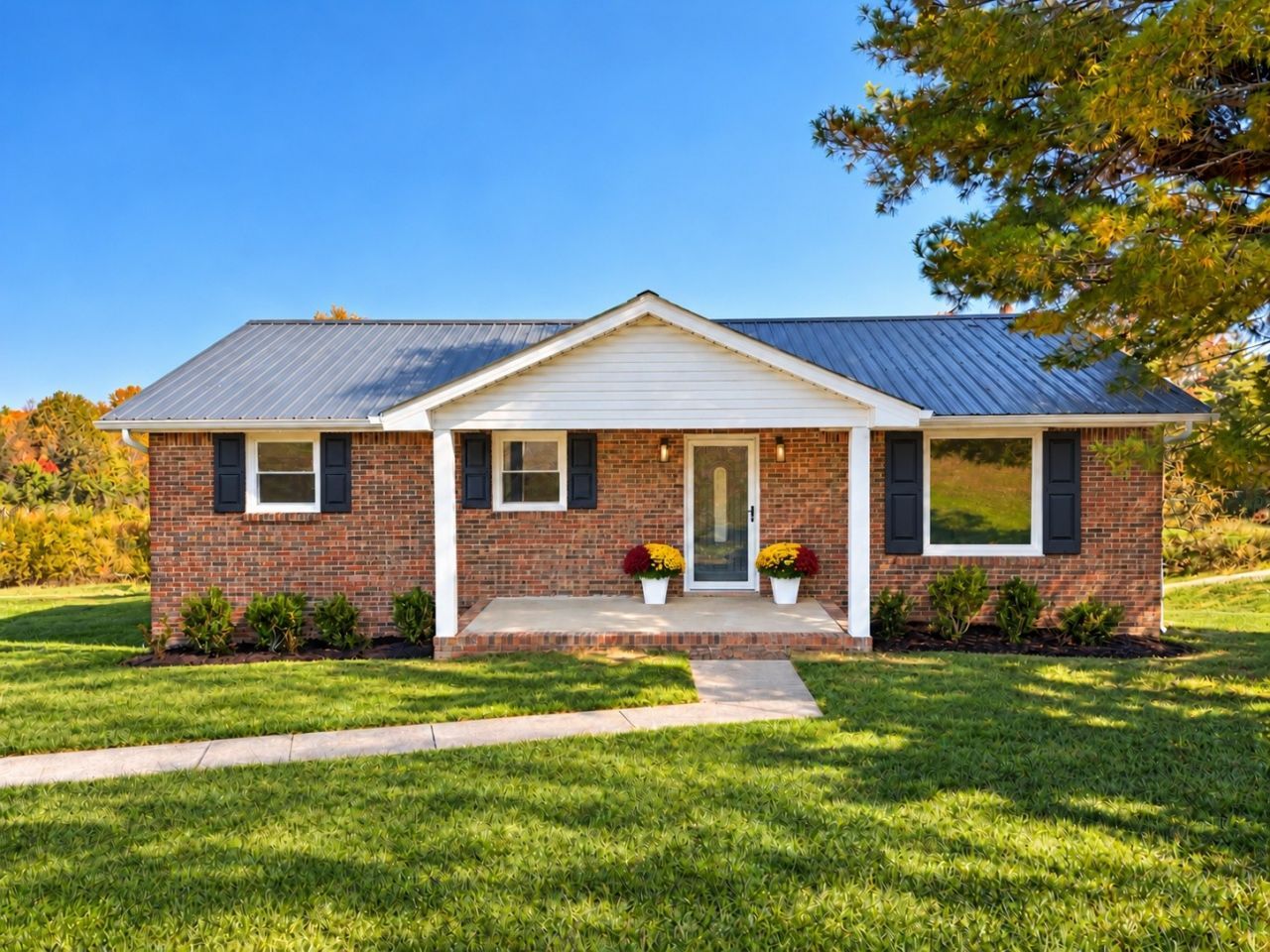 9023 Middle Lick Creek Rd, Lyles, TN 37098 Main Photo