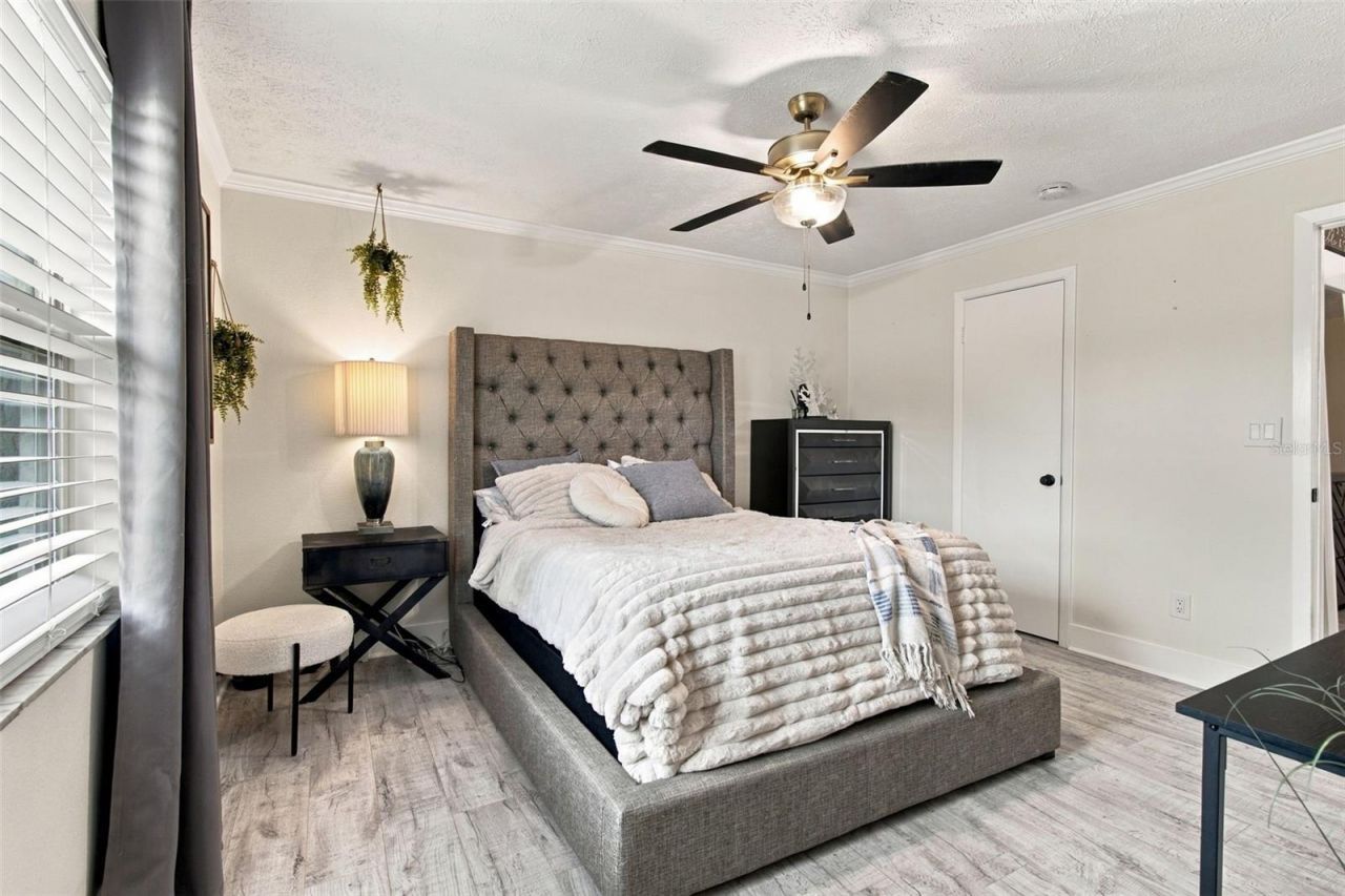 7913 Flowerfield Drive, Tampa, FL 33615 Photo