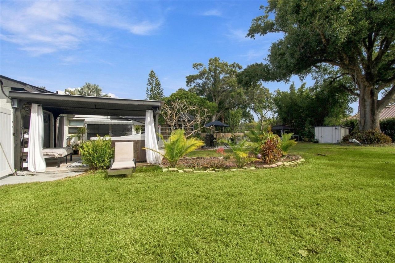 7913 Flowerfield Drive, Tampa, FL 33615 Photo