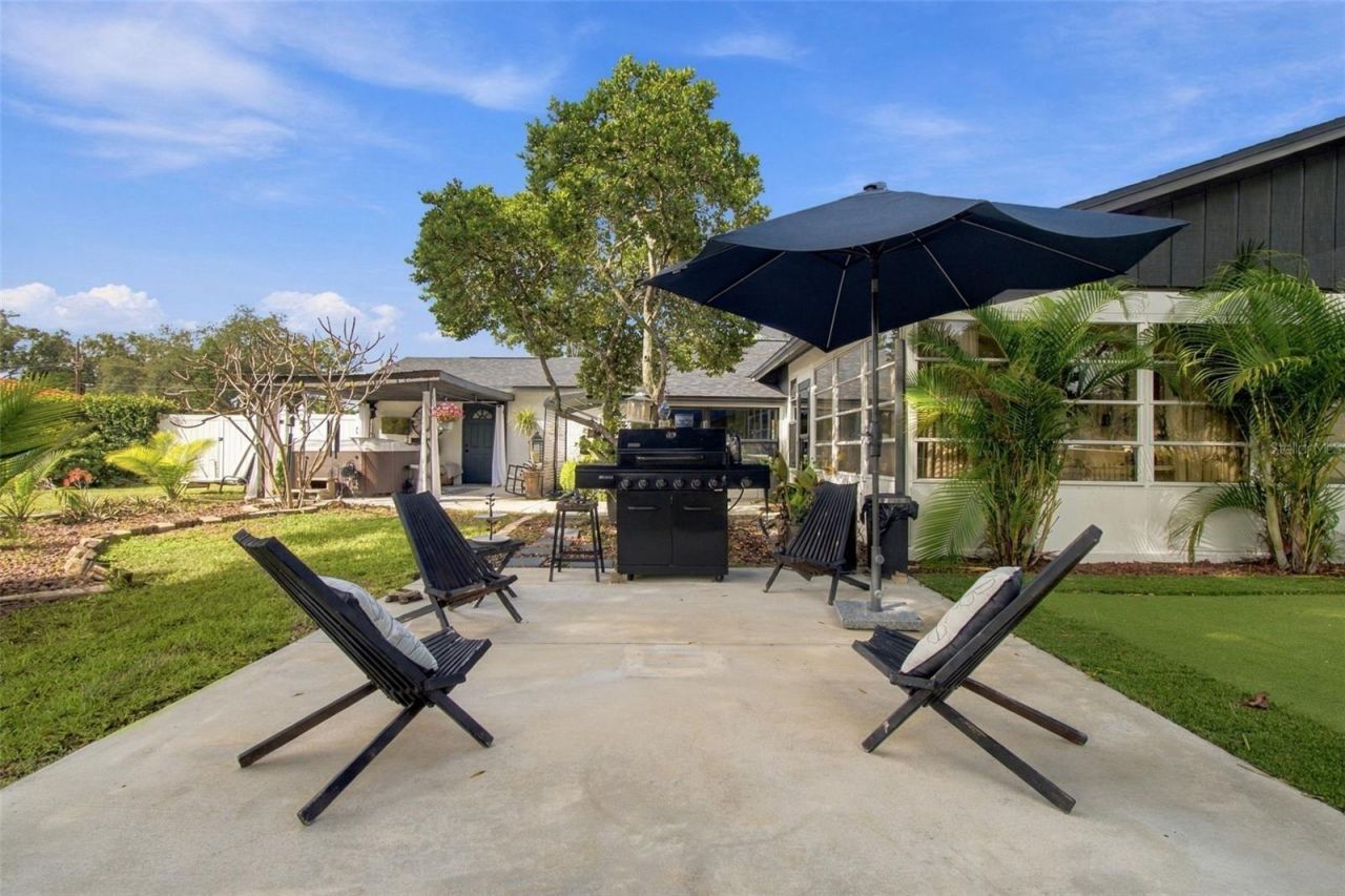 7913 Flowerfield Drive, Tampa, FL 33615 Photo