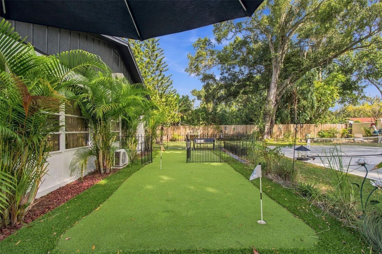 7913 Flowerfield Drive, Tampa, FL 33615 Photo