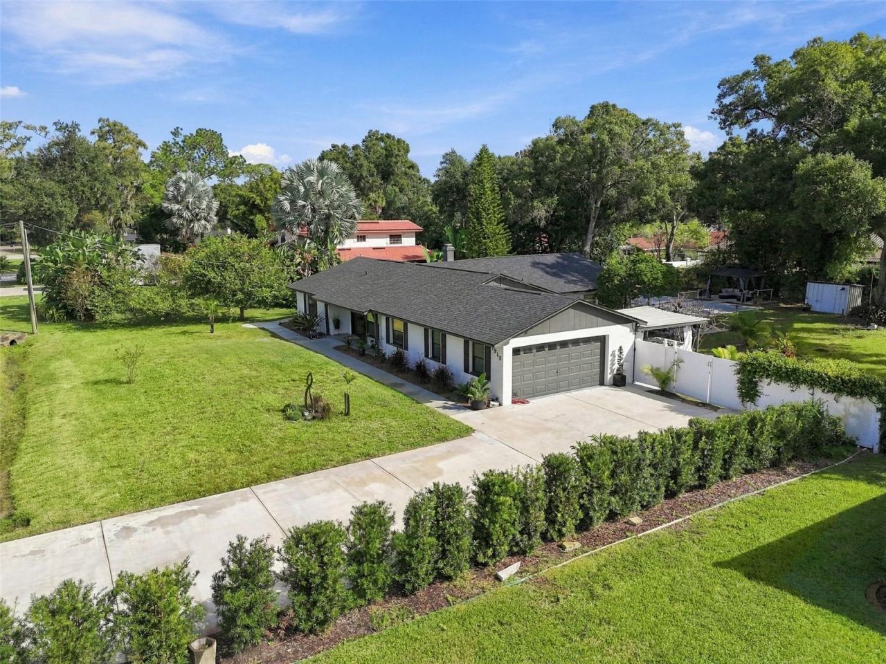 7913 Flowerfield Drive, Tampa, FL 33615 Photo