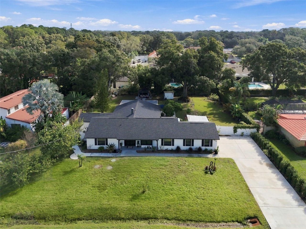 7913 Flowerfield Drive, Tampa, FL 33615 Photo
