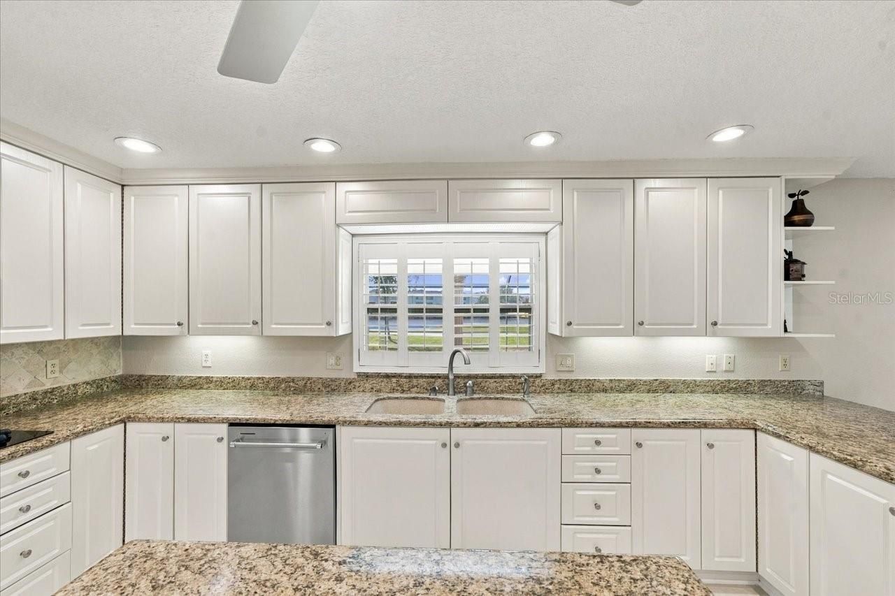 2534 Heron Lane N, Clearwater, FL 33762 Photo