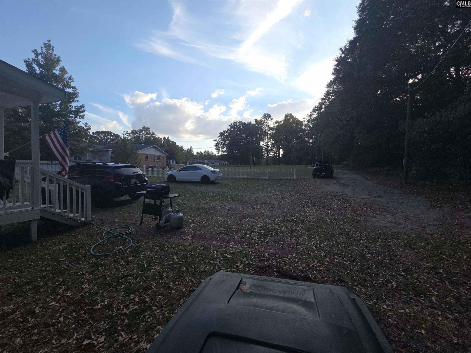5255 Seymour  Photo 4