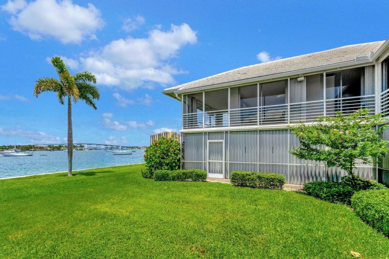 1071 Sugar Sands Boulevard, Unit 7, Singer Island, FL 33404 Photo