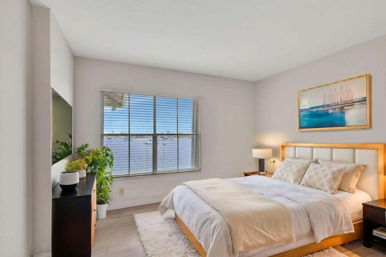 1071 Sugar Sands Boulevard, Unit 7, Singer Island, FL 33404 Photo