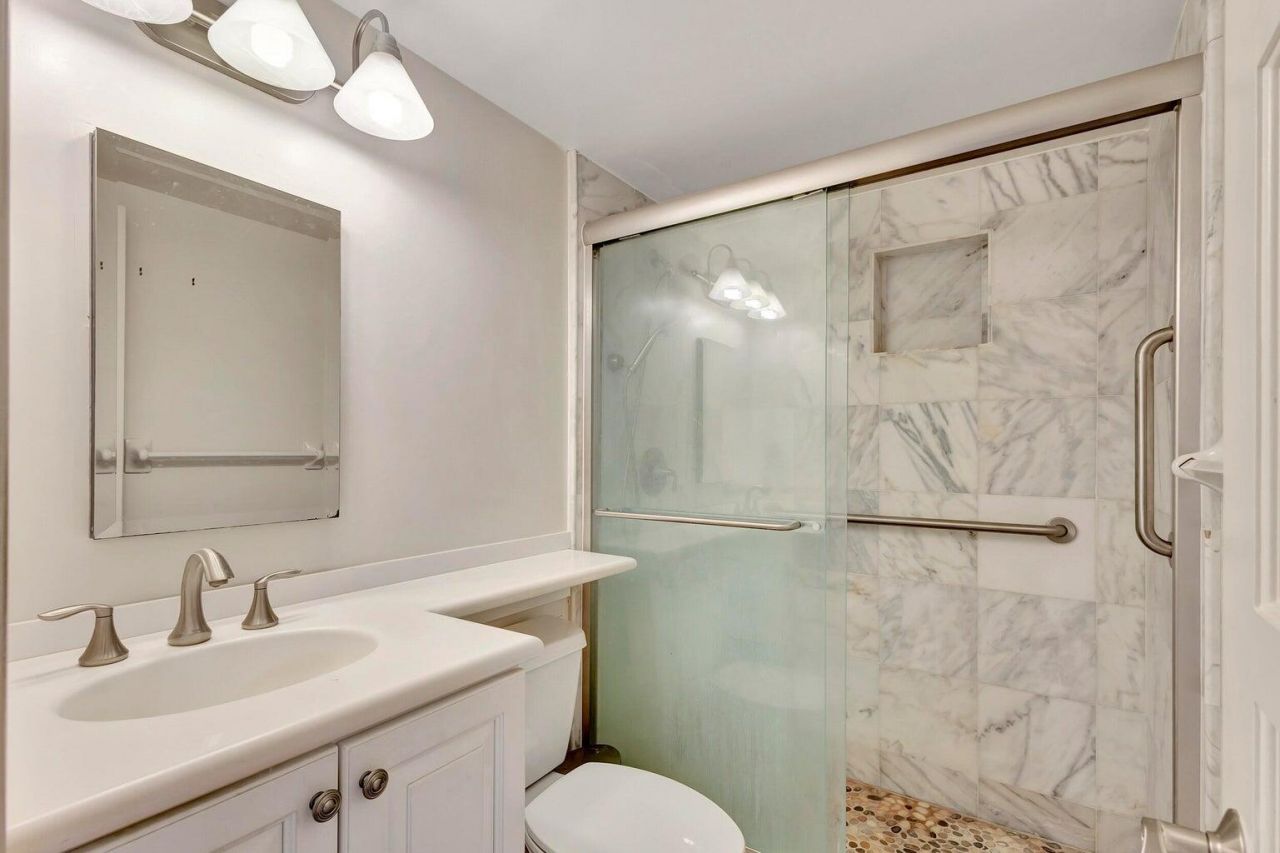 1071 Sugar Sands Boulevard, Unit 7, Singer Island, FL 33404 Photo