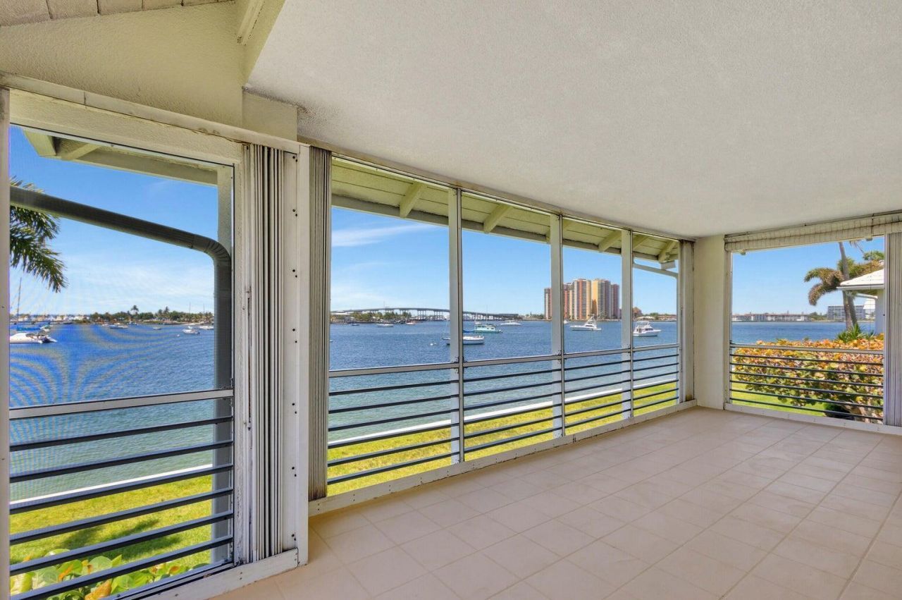 1071 Sugar Sands Boulevard, Unit 7, Singer Island, FL 33404 Photo