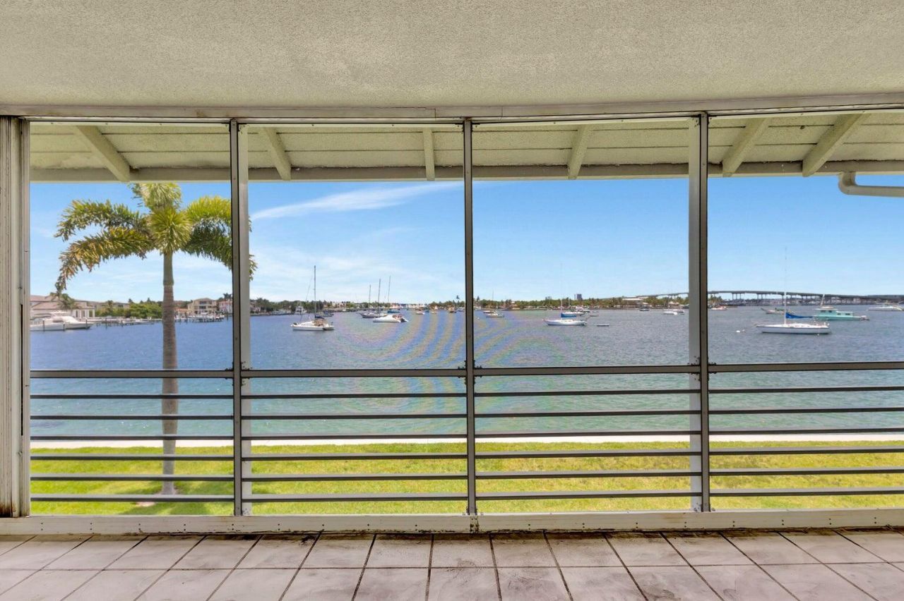 1071 Sugar Sands Boulevard, Unit 7, Singer Island, FL 33404 Photo