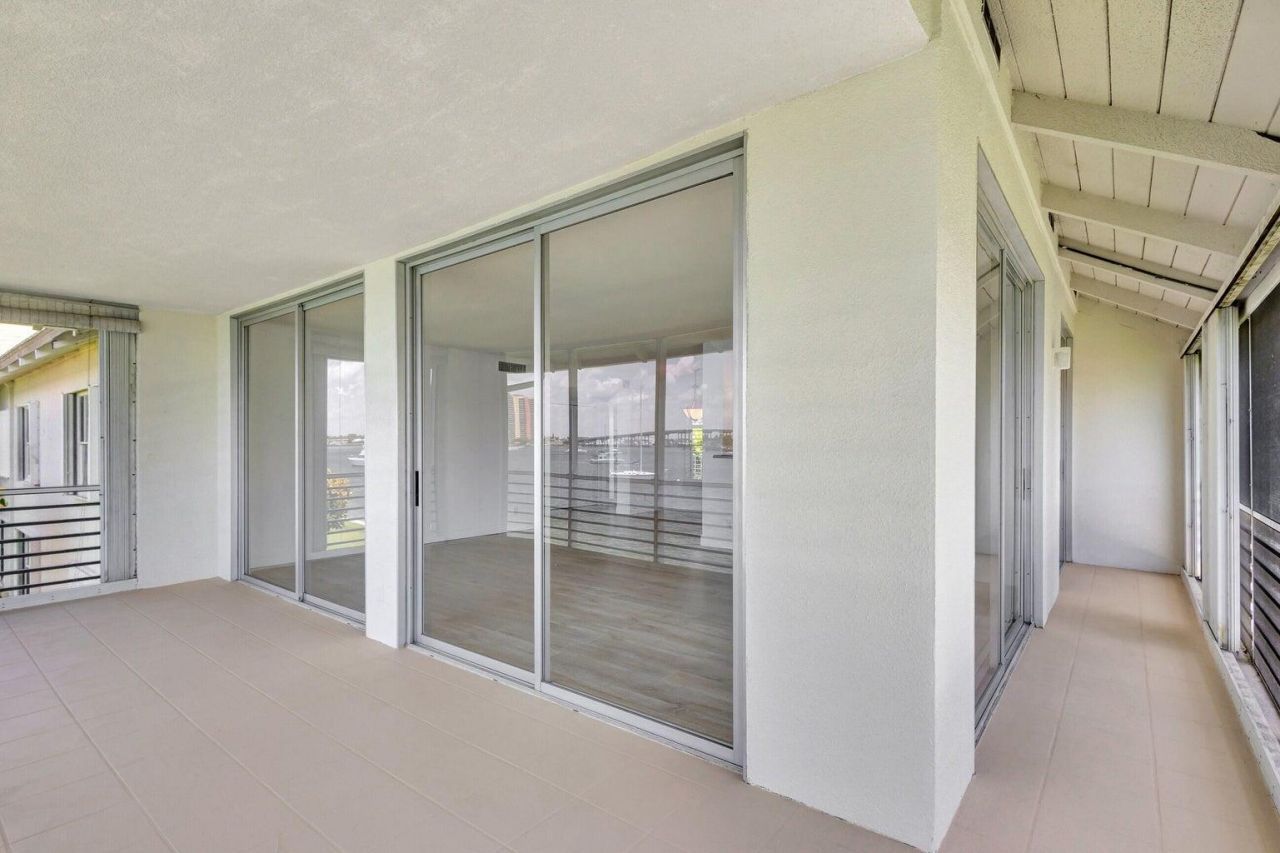 1071 Sugar Sands Boulevard, Unit 7, Singer Island, FL 33404 Photo