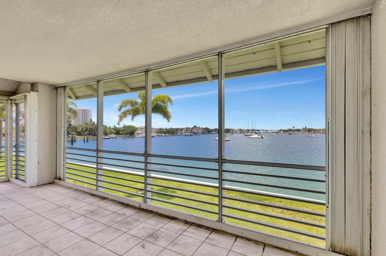 1071 Sugar Sands Boulevard, Unit 7, Singer Island, FL 33404 Photo
