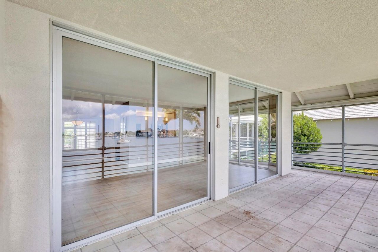 1071 Sugar Sands Boulevard, Unit 7, Singer Island, FL 33404 Photo