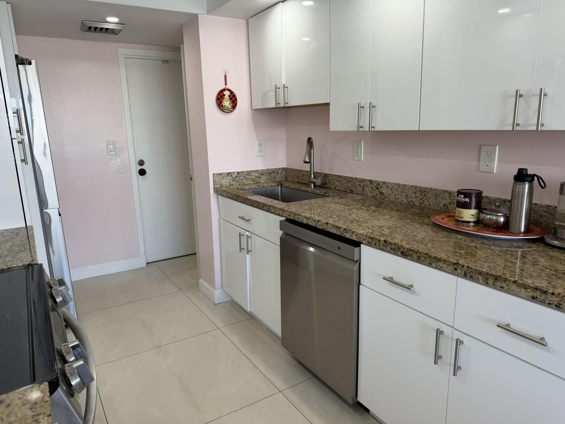 100 Golden Isles Drive, Unit 810, Hallandale Beach, FL 33009 Photo