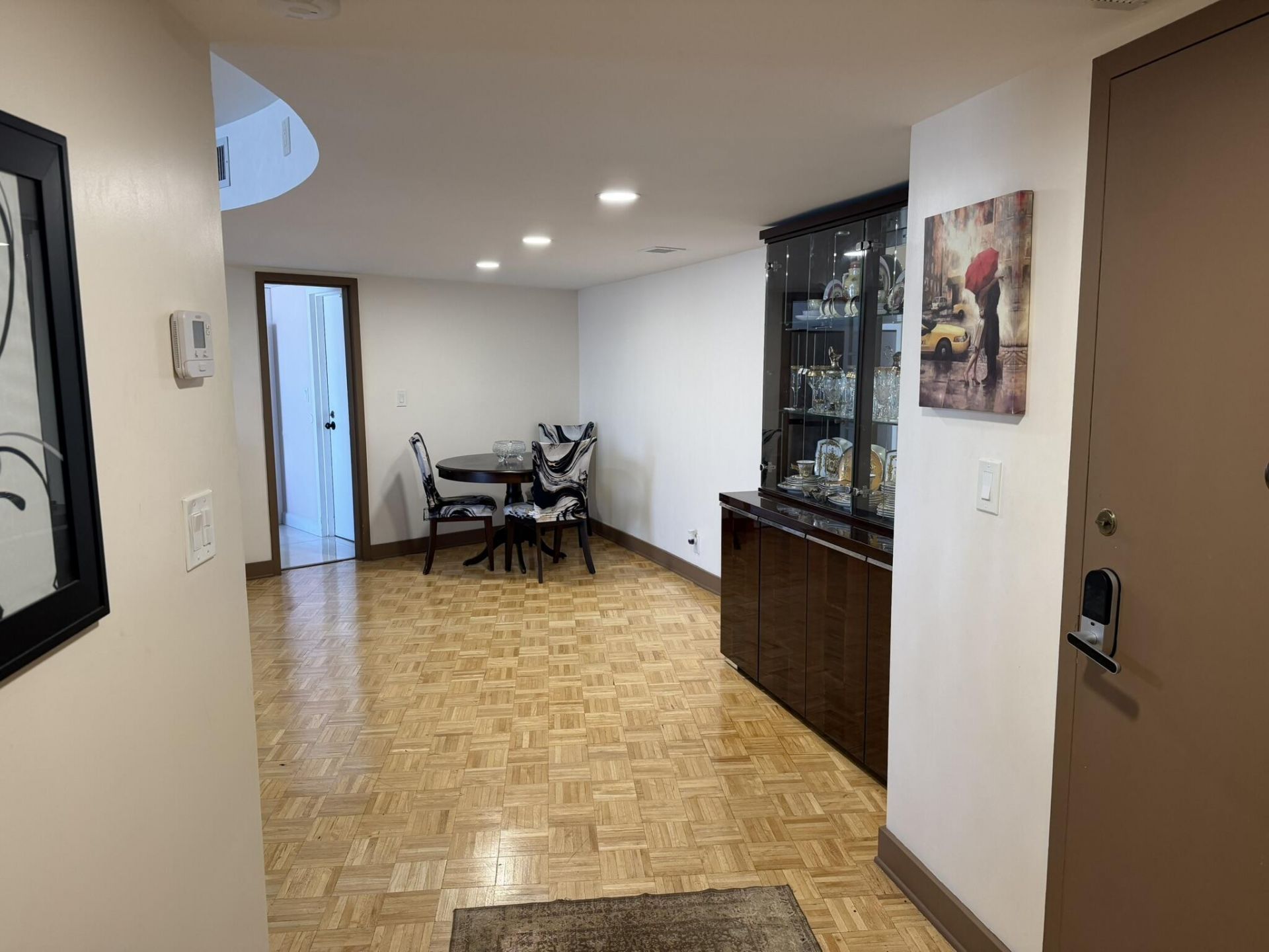 100 Golden Isles Drive, Unit 810, Hallandale Beach, FL 33009 Photo