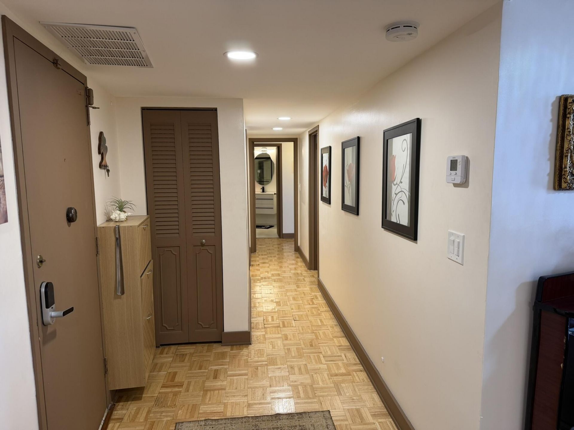 100 Golden Isles Drive, Unit 810, Hallandale Beach, FL 33009 Photo