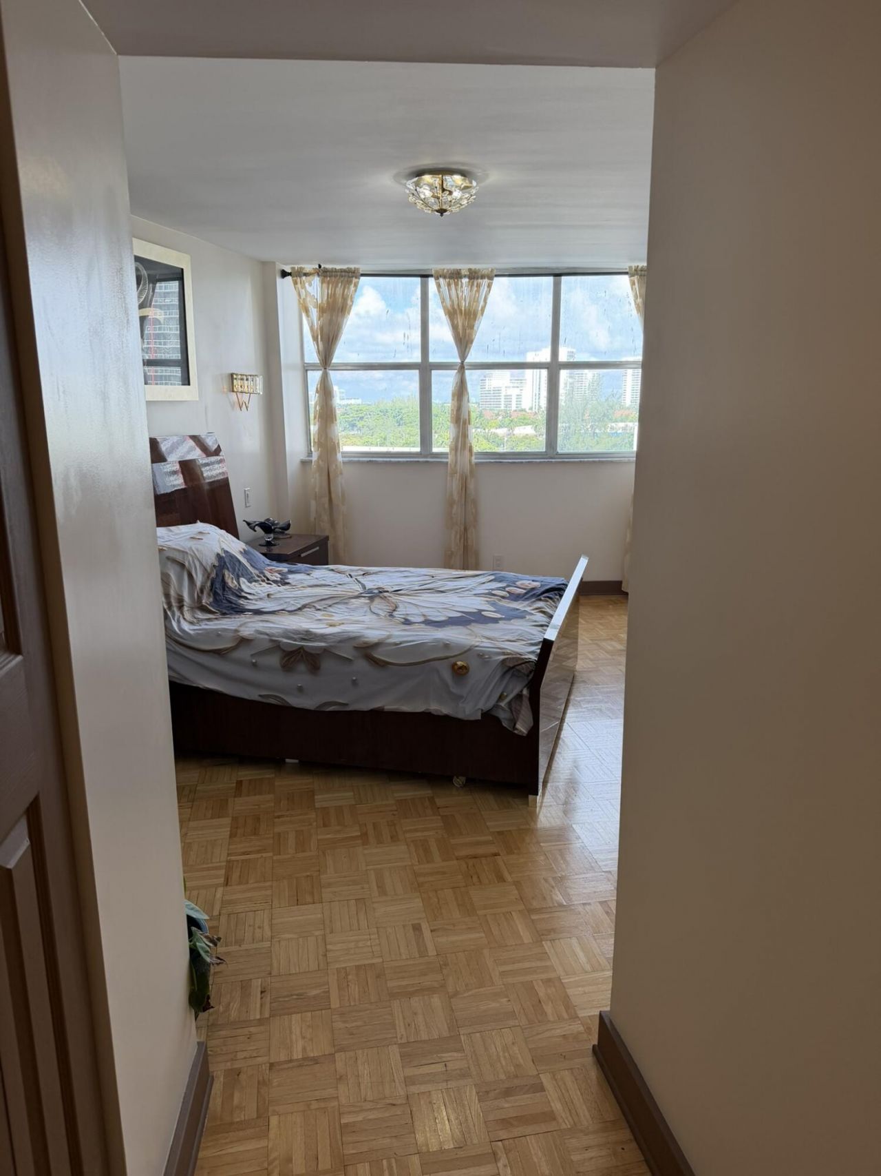 100 Golden Isles Drive, Unit 810, Hallandale Beach, FL 33009 Photo