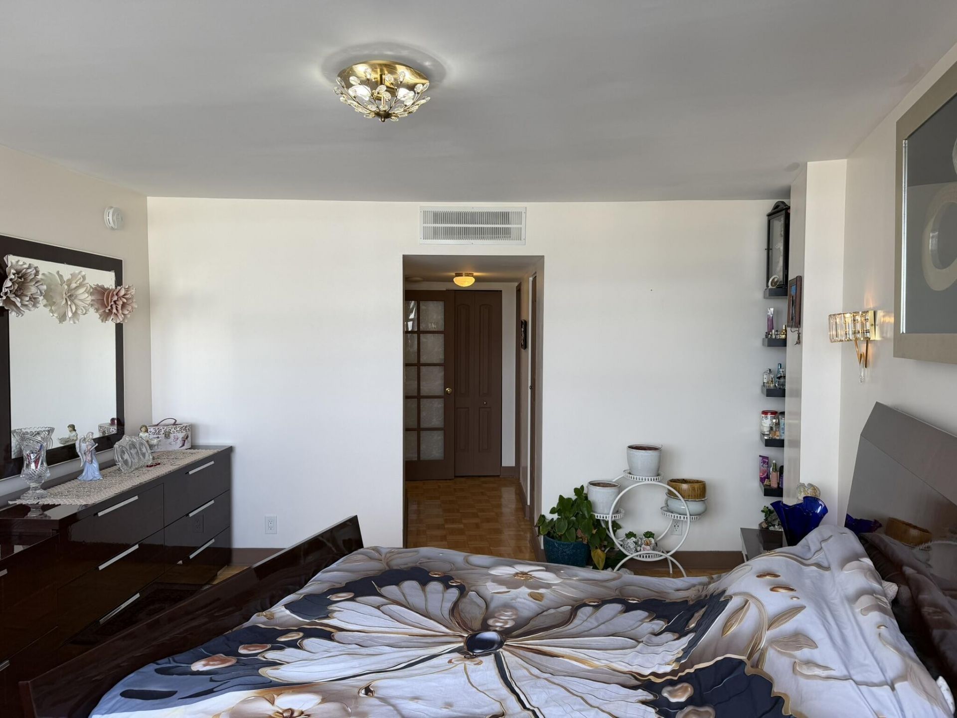 100 Golden Isles Drive, Unit 810, Hallandale Beach, FL 33009 Photo
