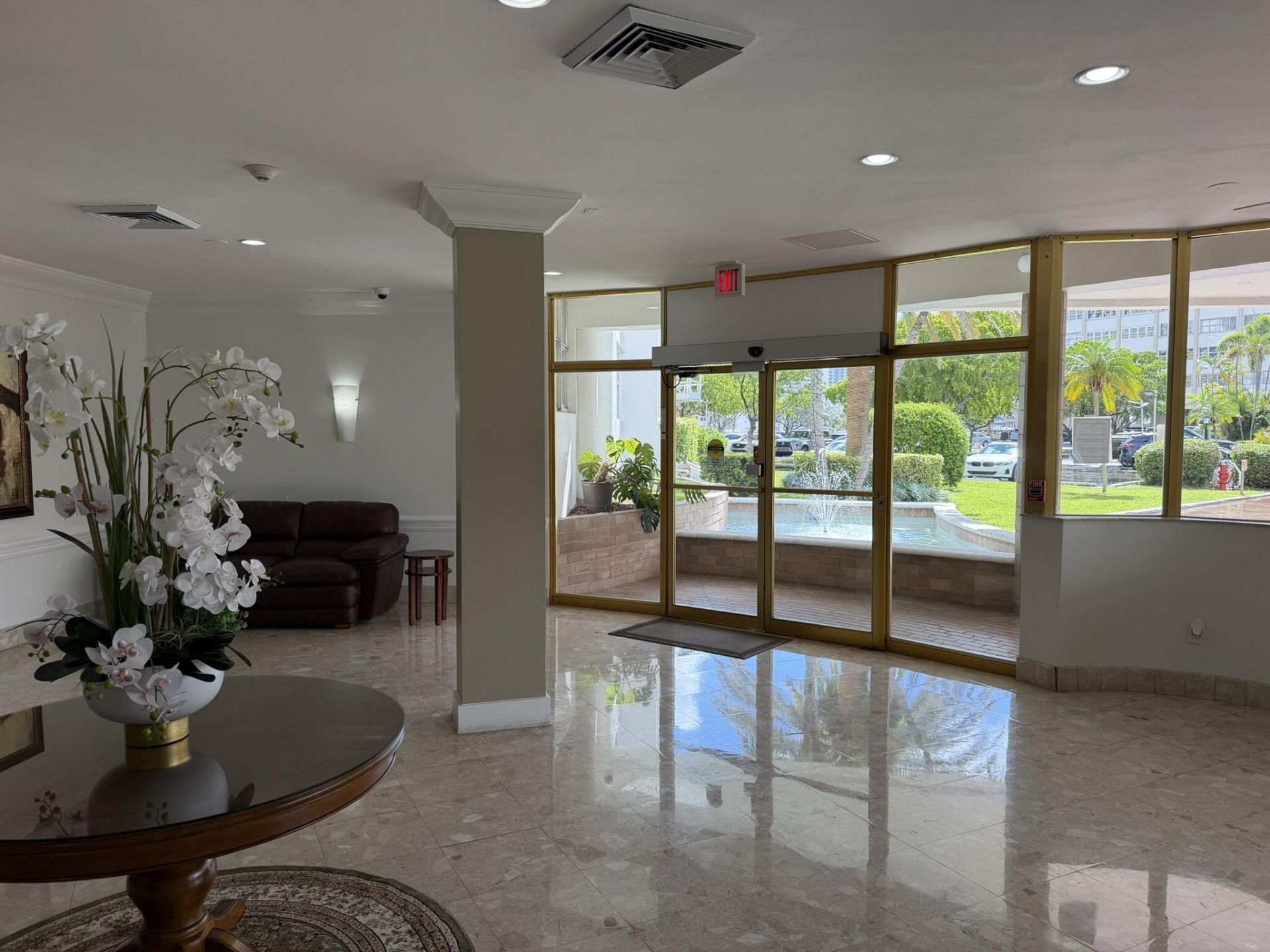 100 Golden Isles Drive, Unit 810, Hallandale Beach, FL 33009 Photo