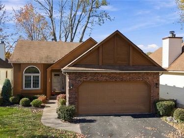 19 Eagles Trace , Buffalo, NY 14221