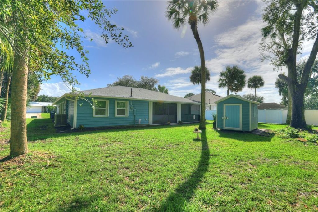 1090 George Street, Sebastian, FL 32958 Photo
