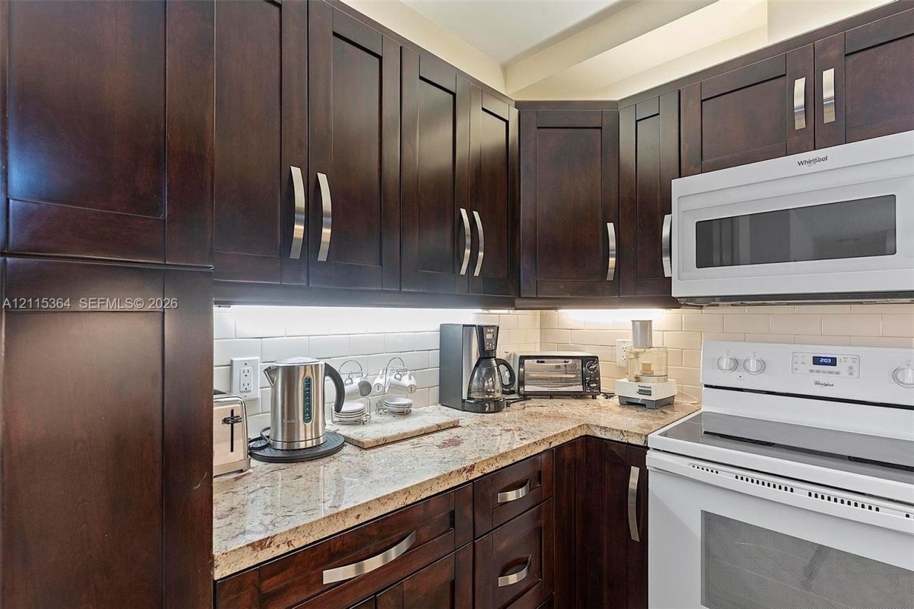 1980 S Ocean Dr , Unit 20A, Hallandale Beach, FL 33009 Photo