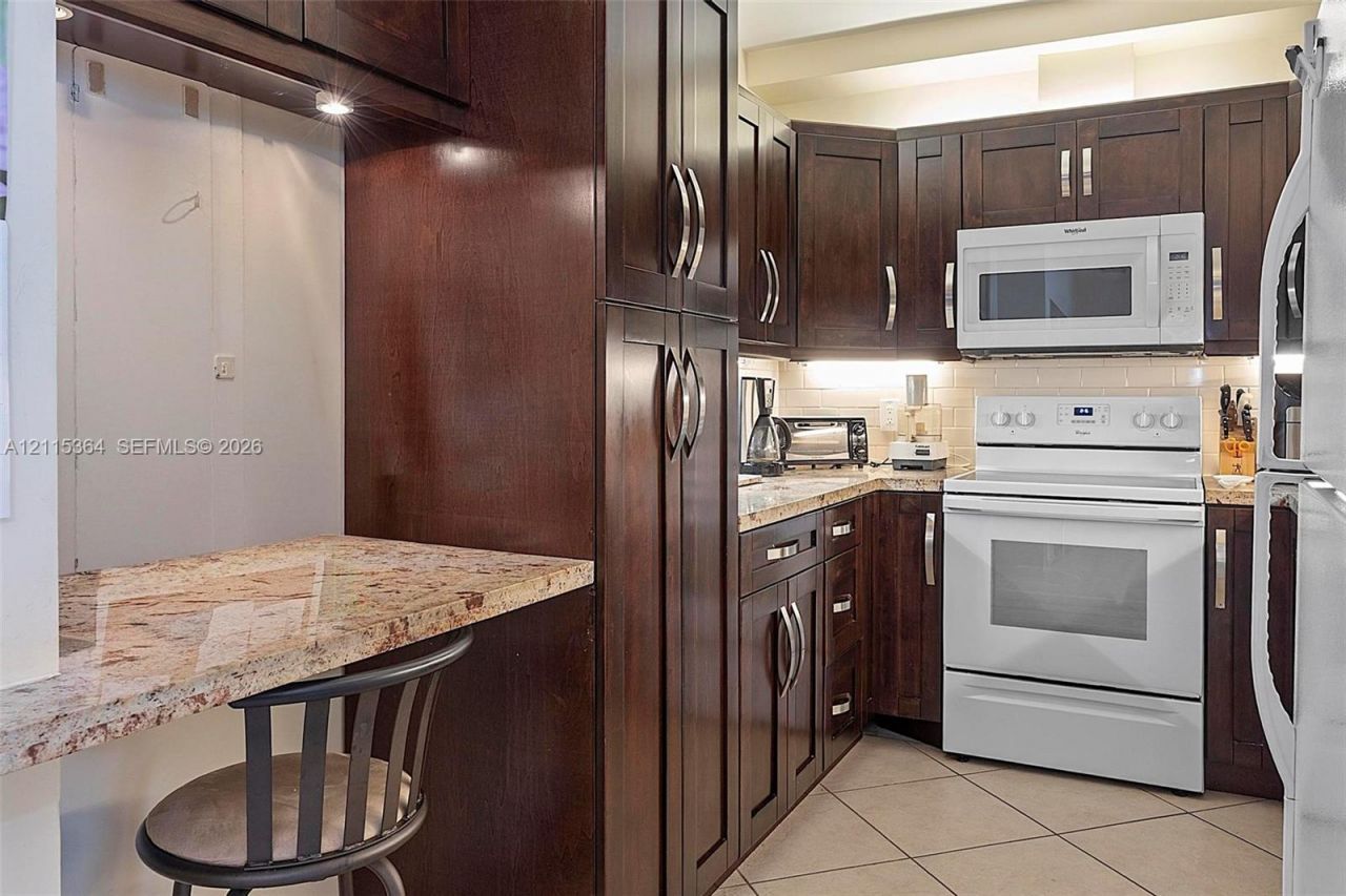 1980 S Ocean Dr , Unit 20A, Hallandale Beach, FL 33009 Photo