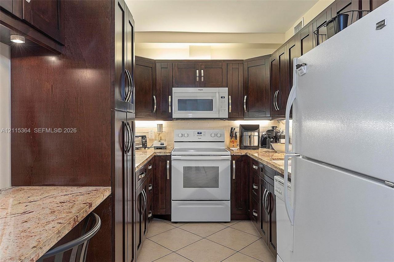 1980 S Ocean Dr , Unit 20A, Hallandale Beach, FL 33009 Photo