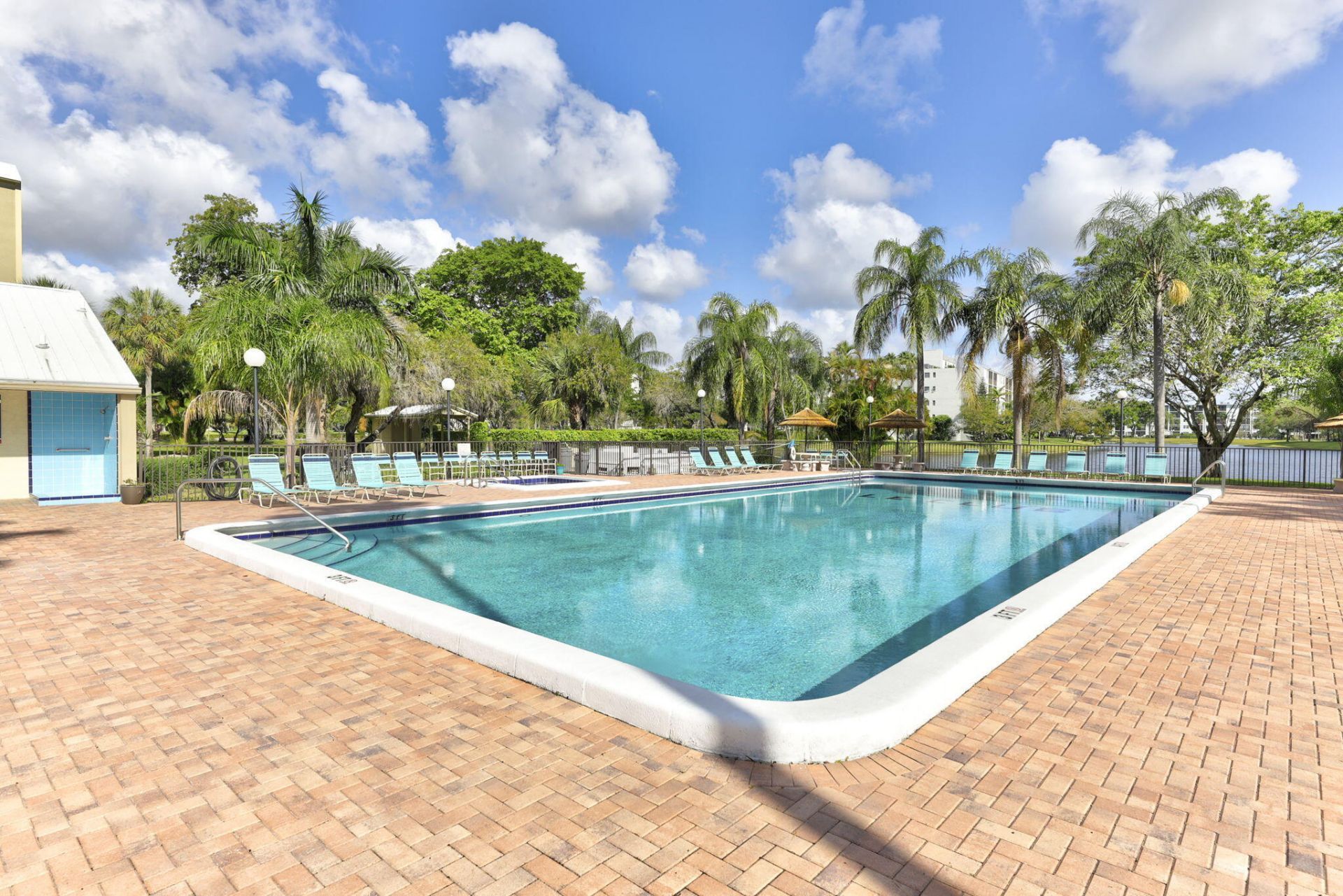 2309 S Cypress Bend Drive, Unit 611D, Pompano Beach, FL 33069 Photo
