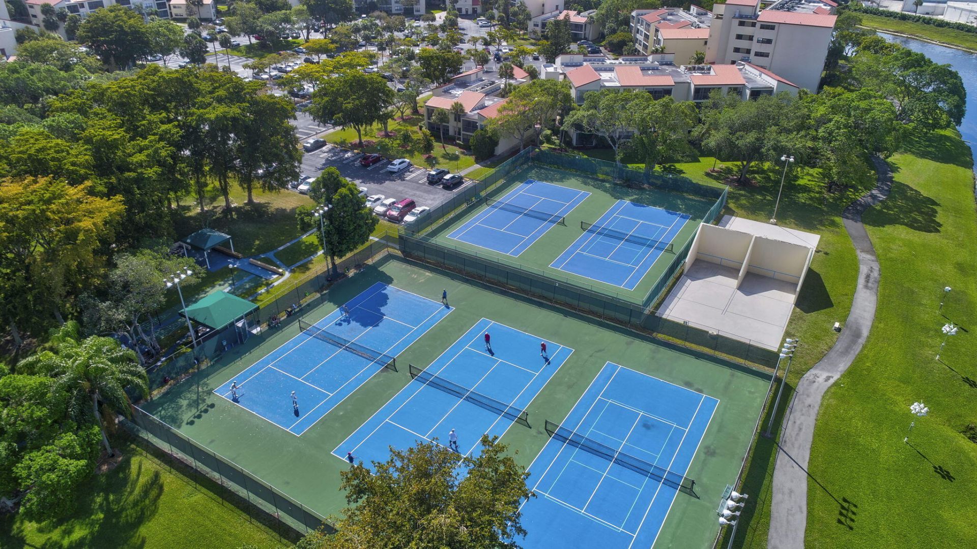 2309 S Cypress Bend Drive, Unit 611D, Pompano Beach, FL 33069 Photo