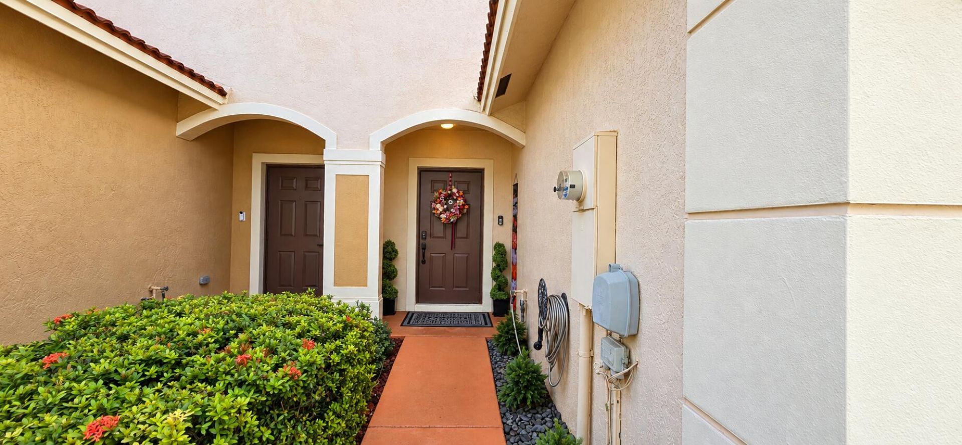 8834 S Isles Circle, Tamarac, FL 33321 Photo
