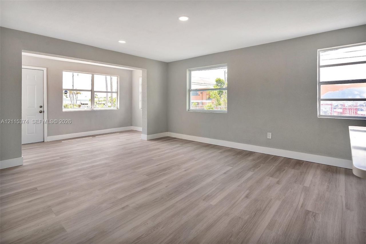1444 W 28th St , Unit -, Riviera Beach, FL 33404 Photo