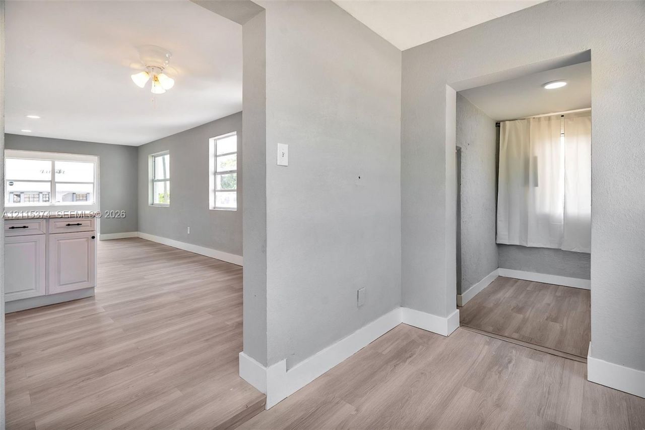 1444 W 28th St , Unit -, Riviera Beach, FL 33404 Photo