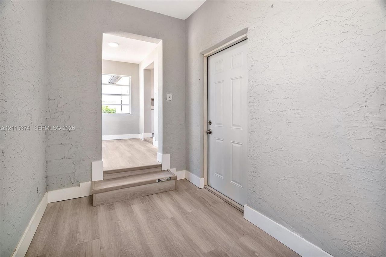 1444 W 28th St , Unit -, Riviera Beach, FL 33404 Photo