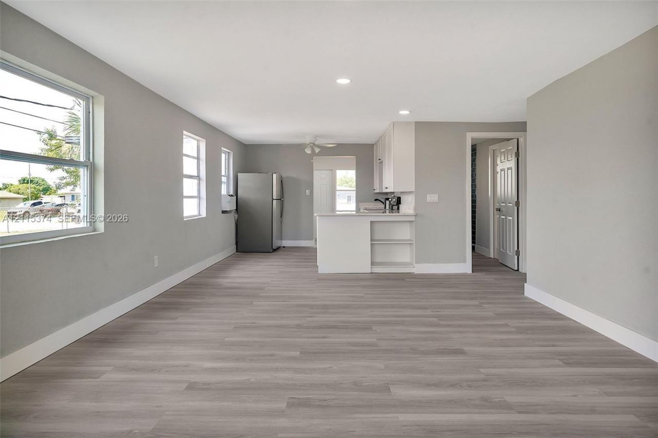 1444 W 28th St , Unit -, Riviera Beach, FL 33404 Photo