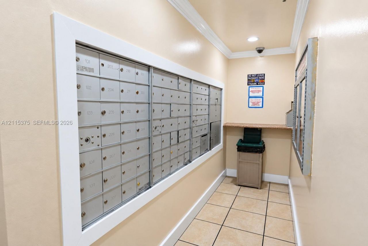 2415 NW 16th St Rd , Unit 416, Miami, FL 33125 Photo