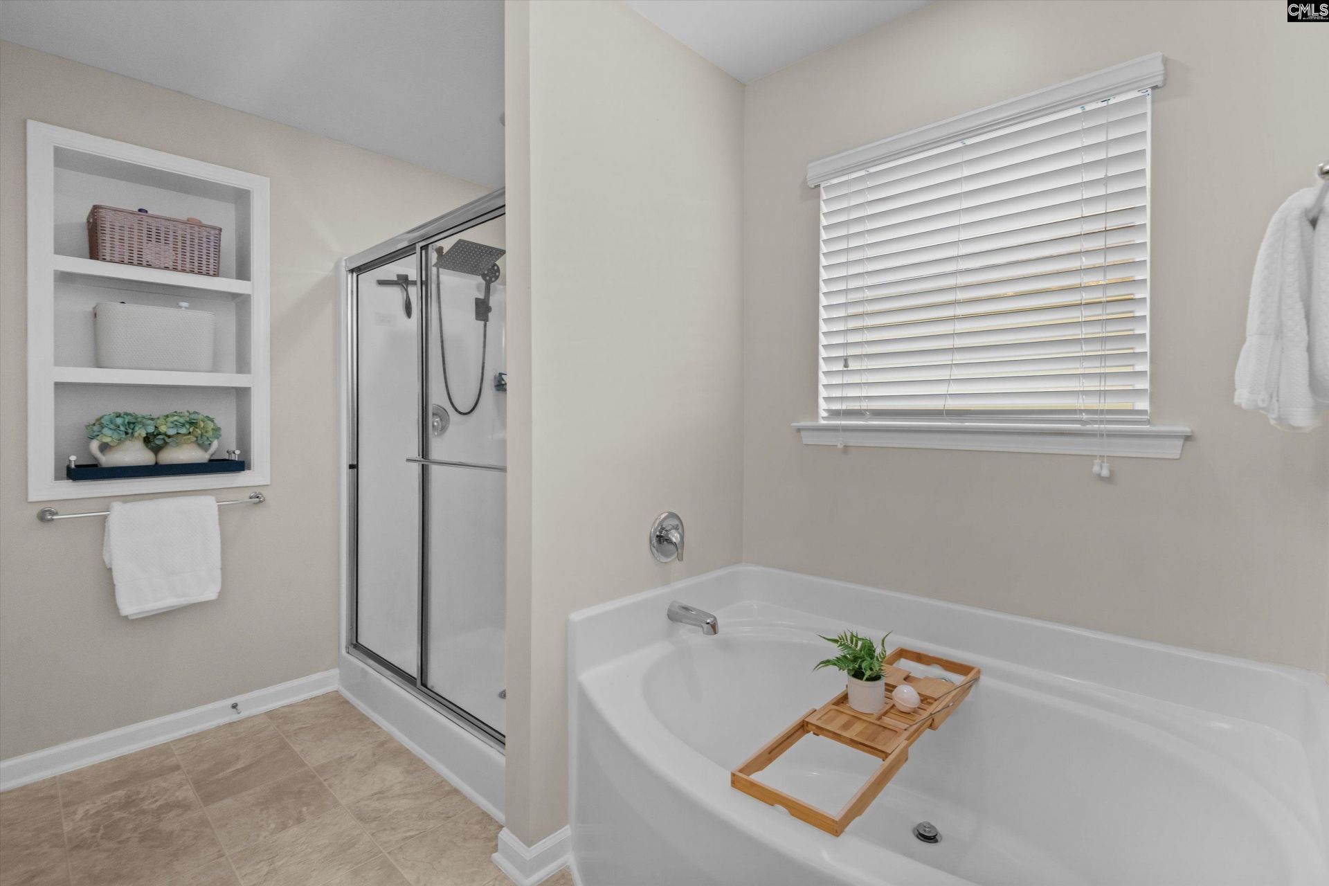 438 Easy Goer Court Photo 23