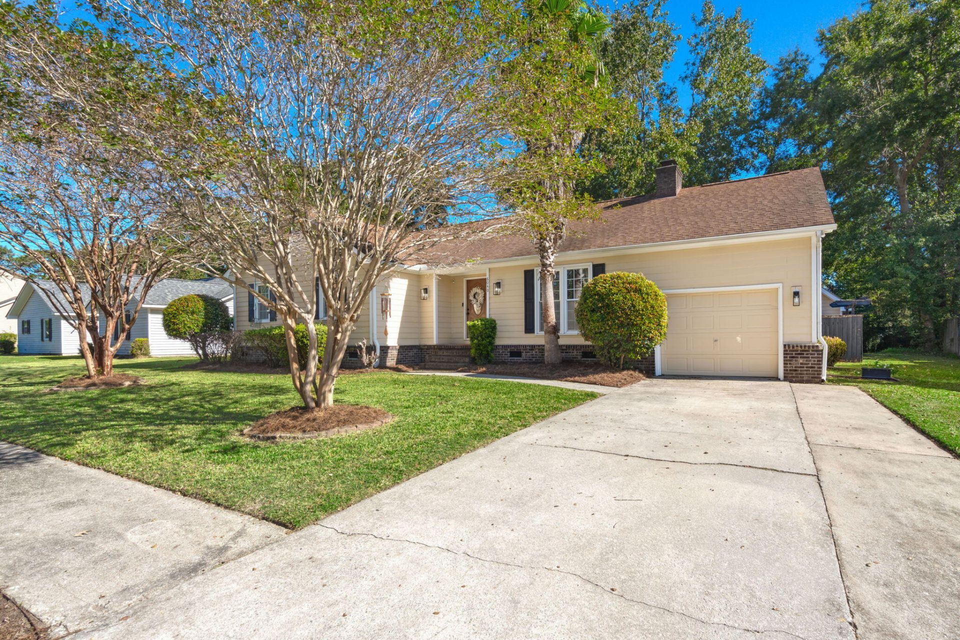 8040 Eberly Avenue Photo 4