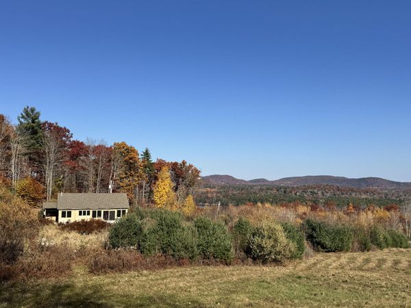 14 Mountain Views Road , Limerick, ME 04048