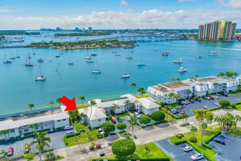 1071 Sugar Sands Boulevard, Unit 8, Singer Island, FL 33404 Photo