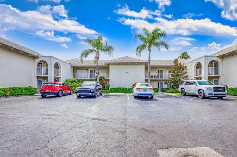 1071 Sugar Sands Boulevard, Unit 8, Singer Island, FL 33404 Photo