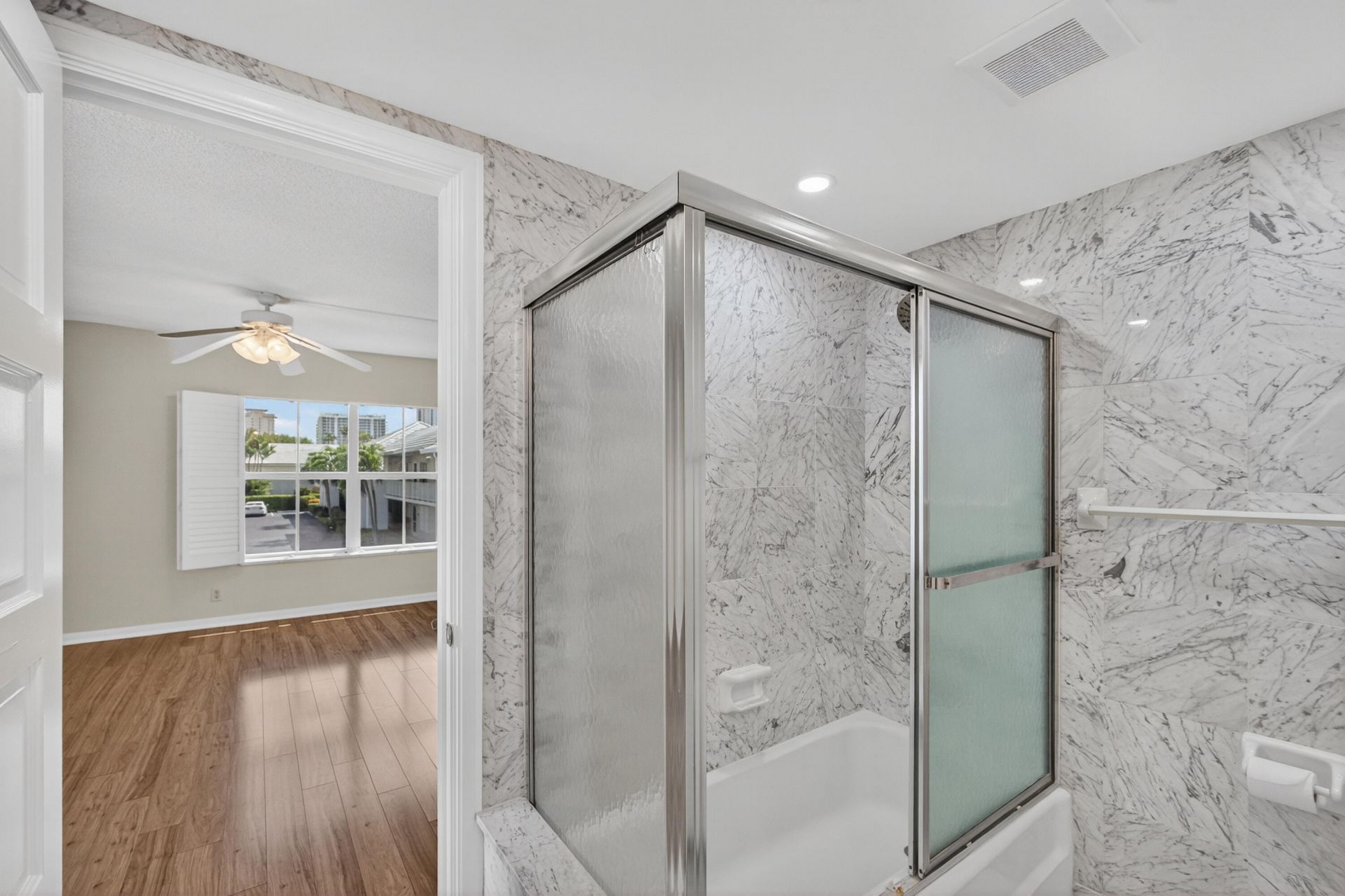 1071 Sugar Sands Boulevard, Unit 8, Singer Island, FL 33404 Photo