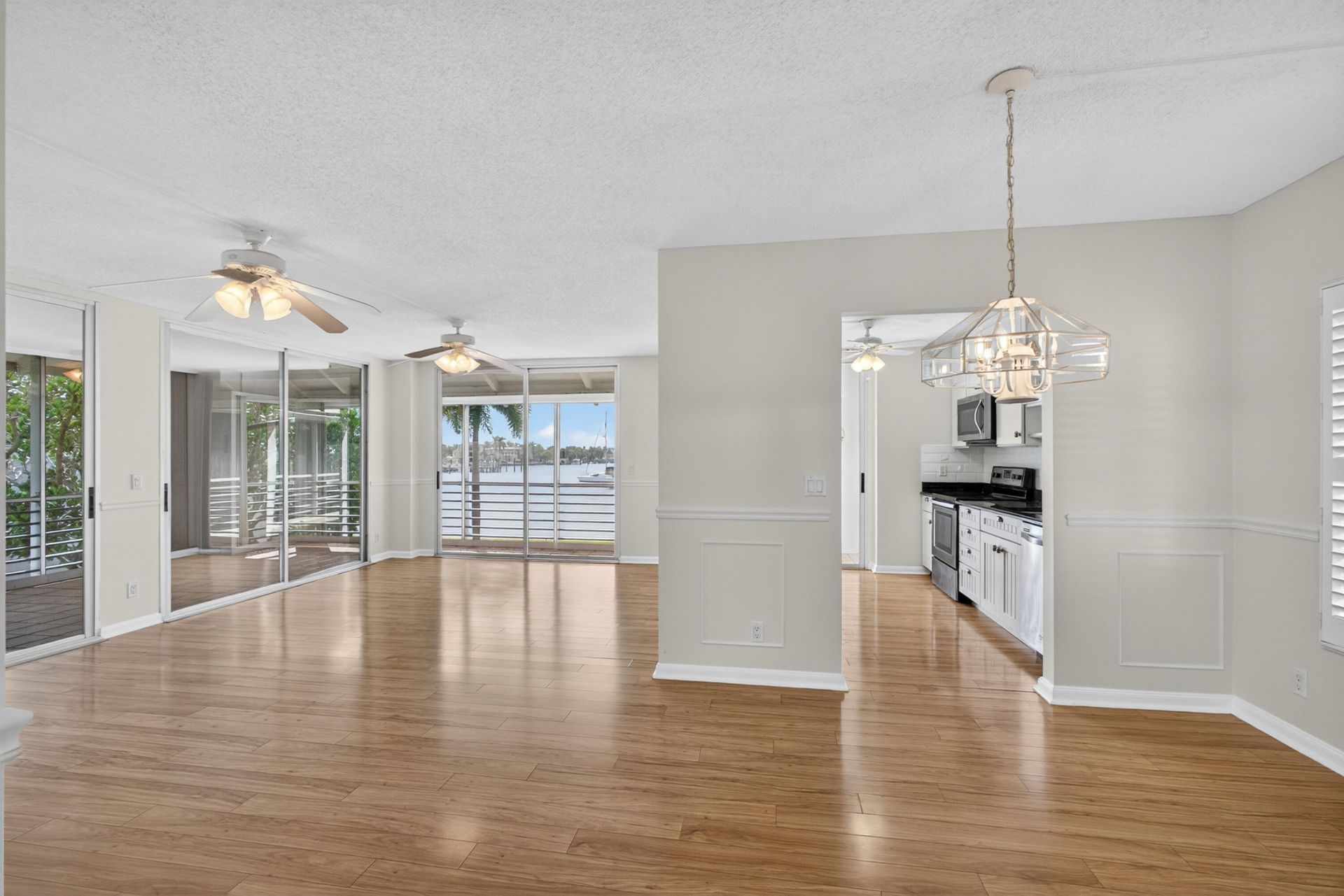1071 Sugar Sands Boulevard, Unit 8, Singer Island, FL 33404 Photo