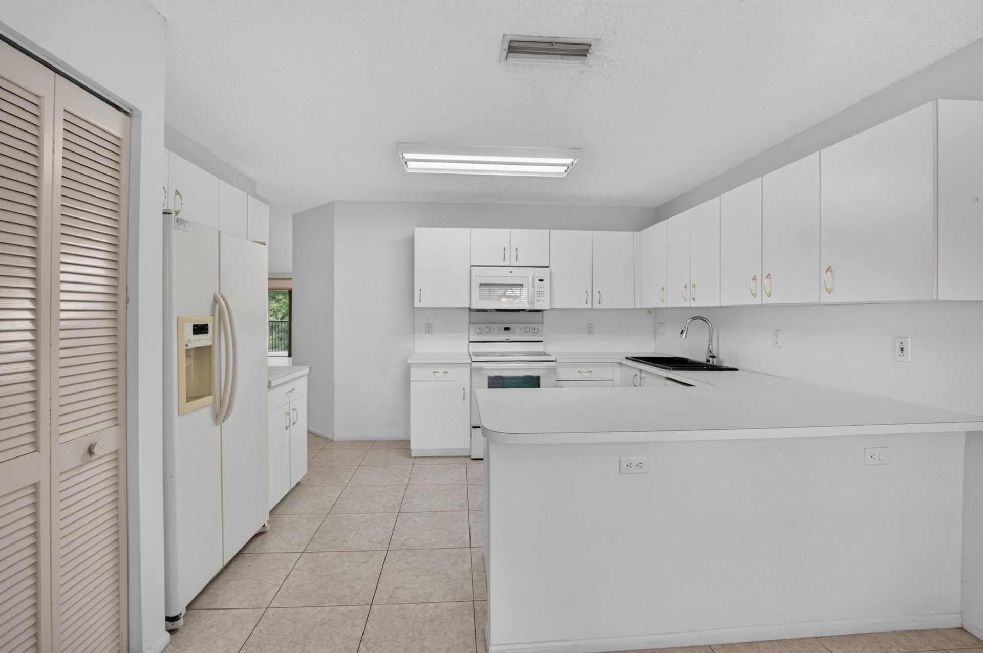 22751 Mandeville Place, Unit F, Boca Raton, FL 33433 Photo