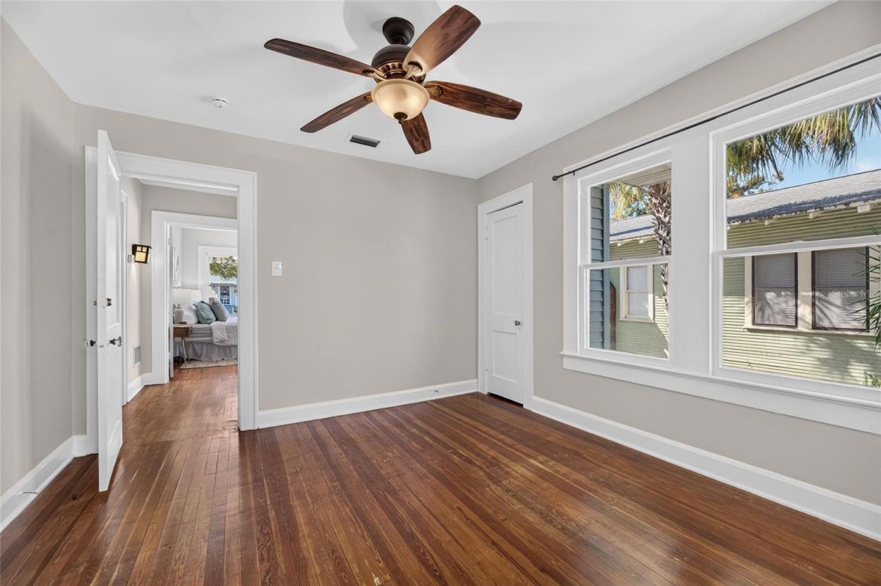 307 W Giddens Avenue, Tampa, FL 33603 Photo