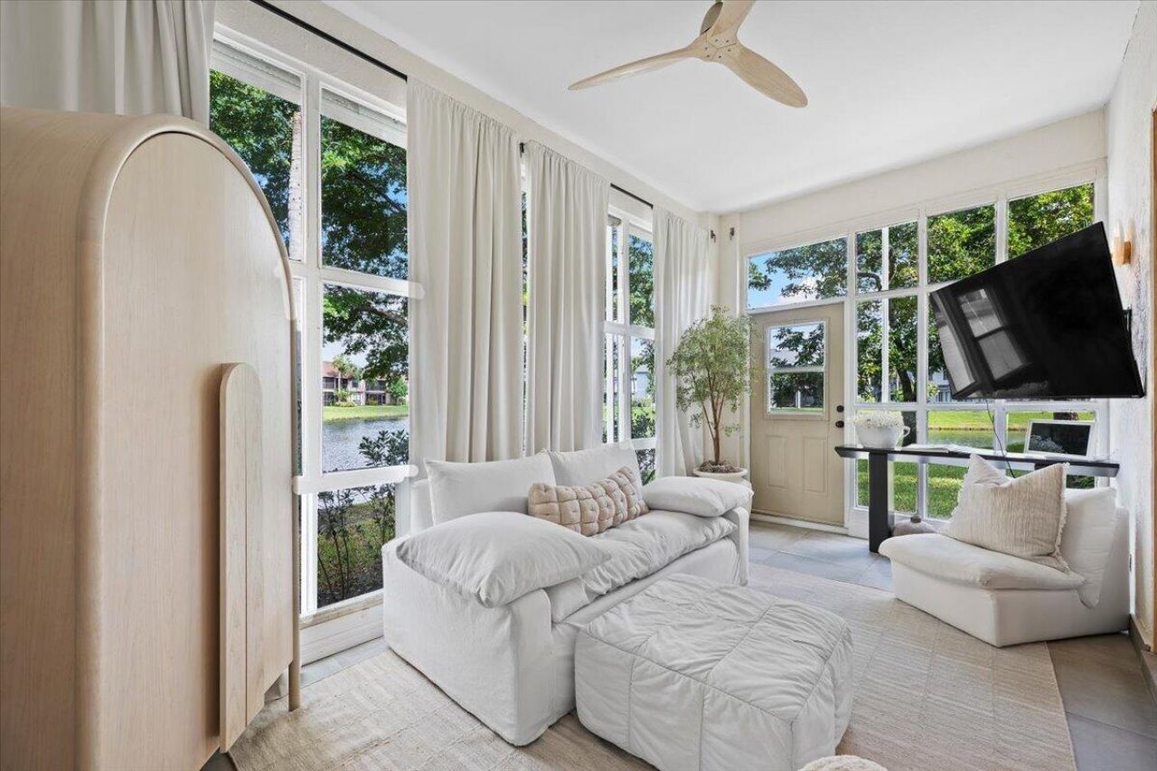 149 Harbor Lake Circle, Greenacres, FL 33413 Photo