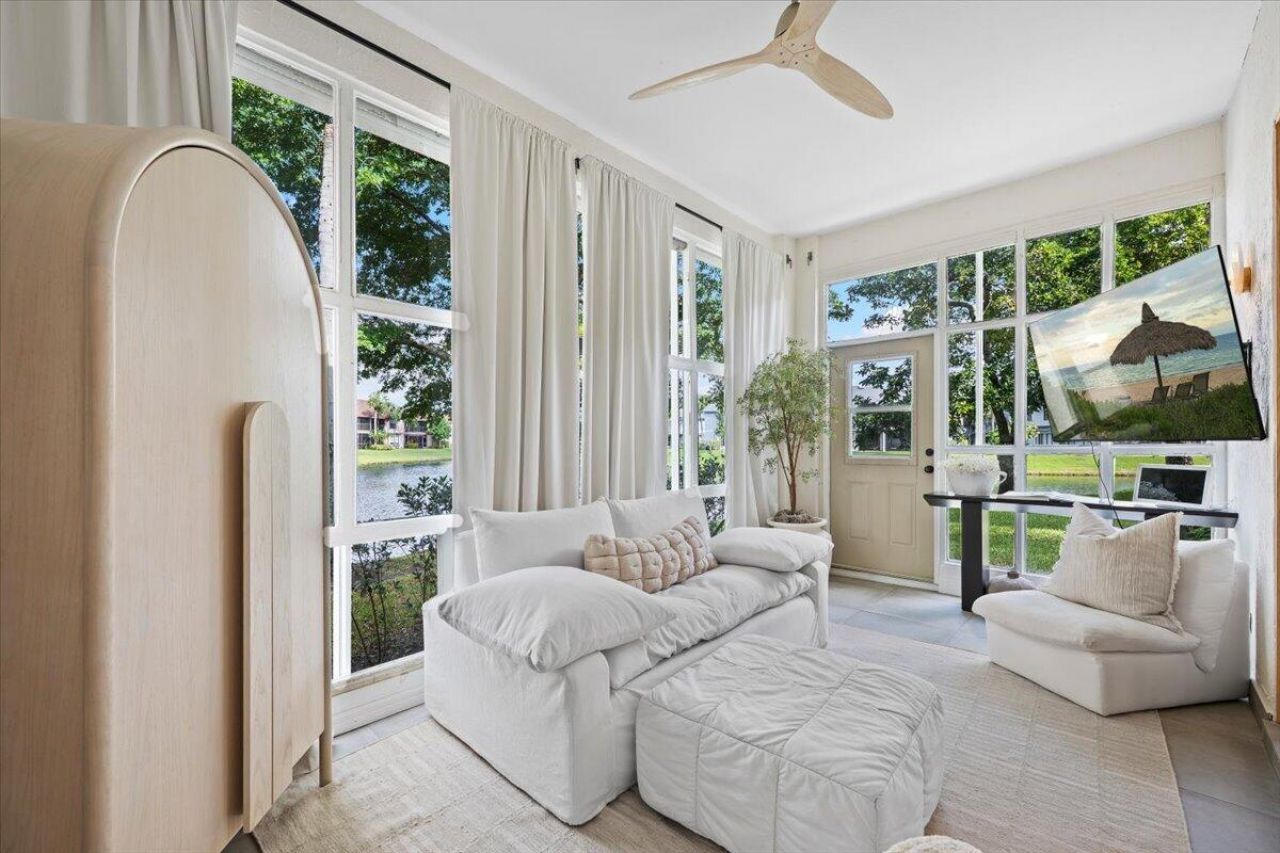 149 Harbor Lake Circle, Greenacres, FL 33413 Photo