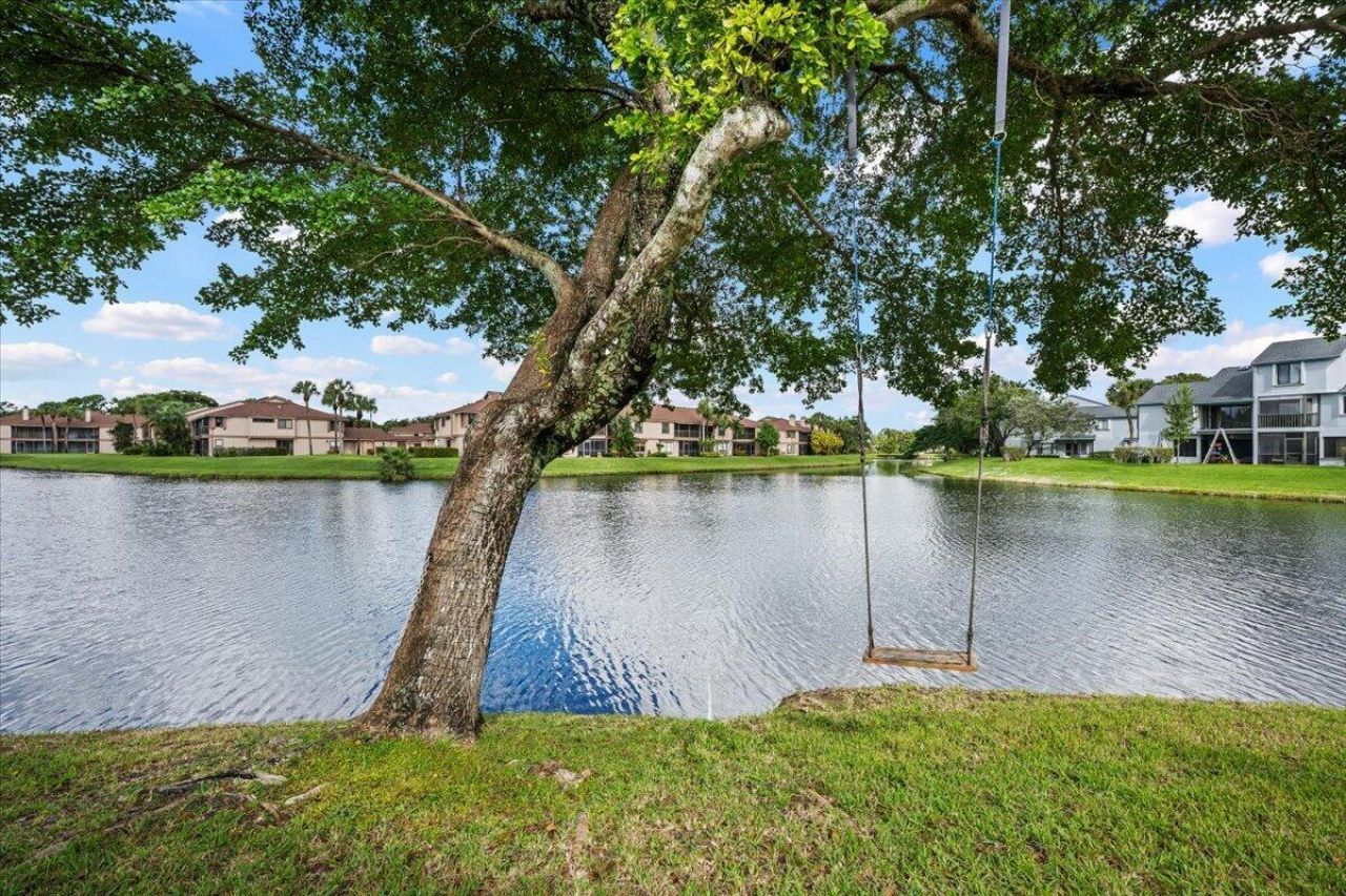 149 Harbor Lake Circle, Greenacres, FL 33413 Photo